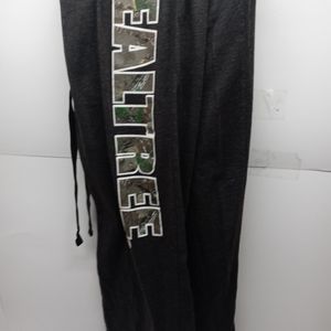 Realtree size medium pajama bottoms